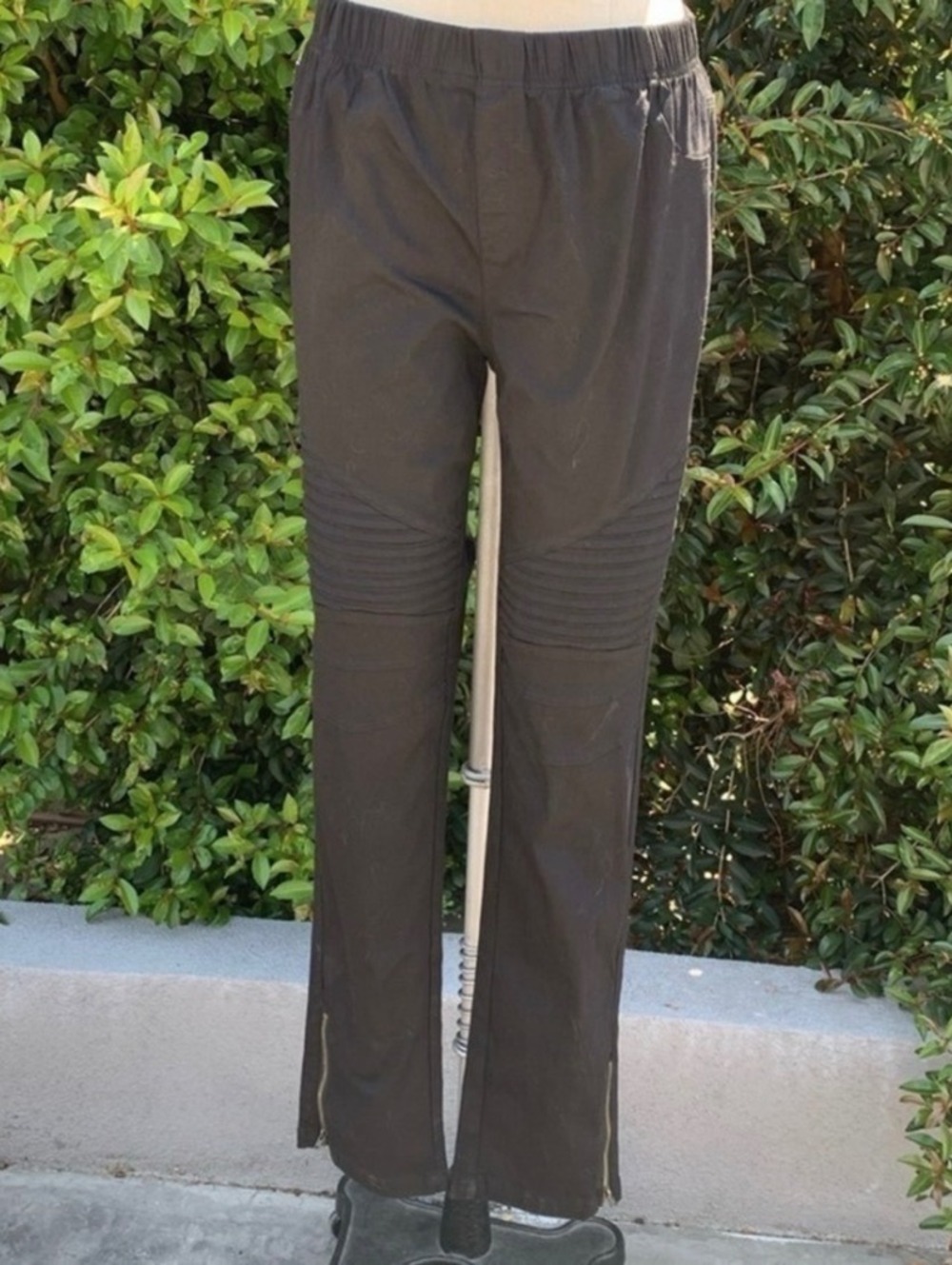 Tickled Teal Elastic Waist Moto Joggers Emo Size Medium Back Relaxed Goth